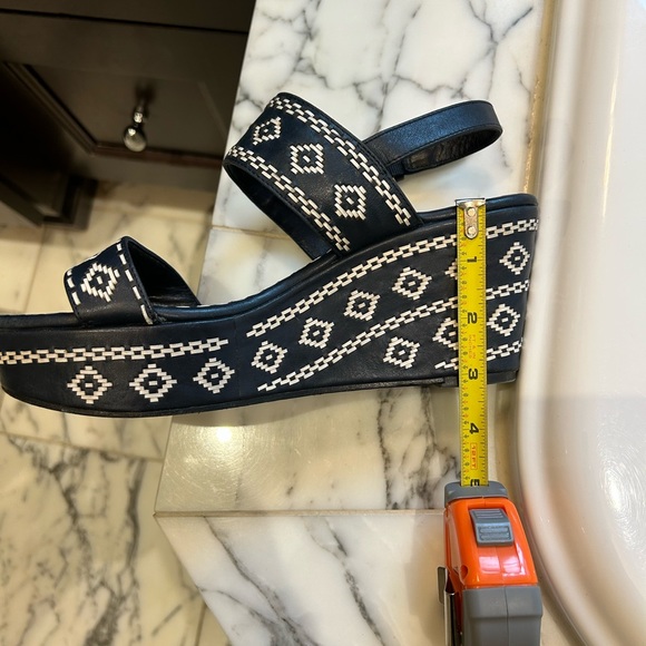 Tory Burch Reena Platform Aztec Wedge Sandals Size 8.5 - Picture 13 of 13